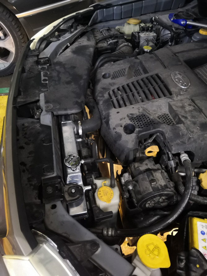 Радиатор алюминиевый Subaru Impreza GR, Legacy BL5, BP5, Forester SH5-9, Outback BP9 05-14 40мм AT, купить со скидкой, ajr-BL5/BP5-AT40 black 