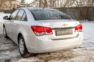 Накладка на задний бампер Chevrolet Cruze I 2009-2011